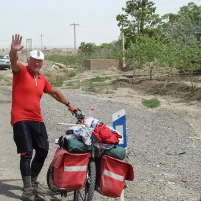 ჯუმბერ ლეჟავა - ველოსიპედით მთვარემდე