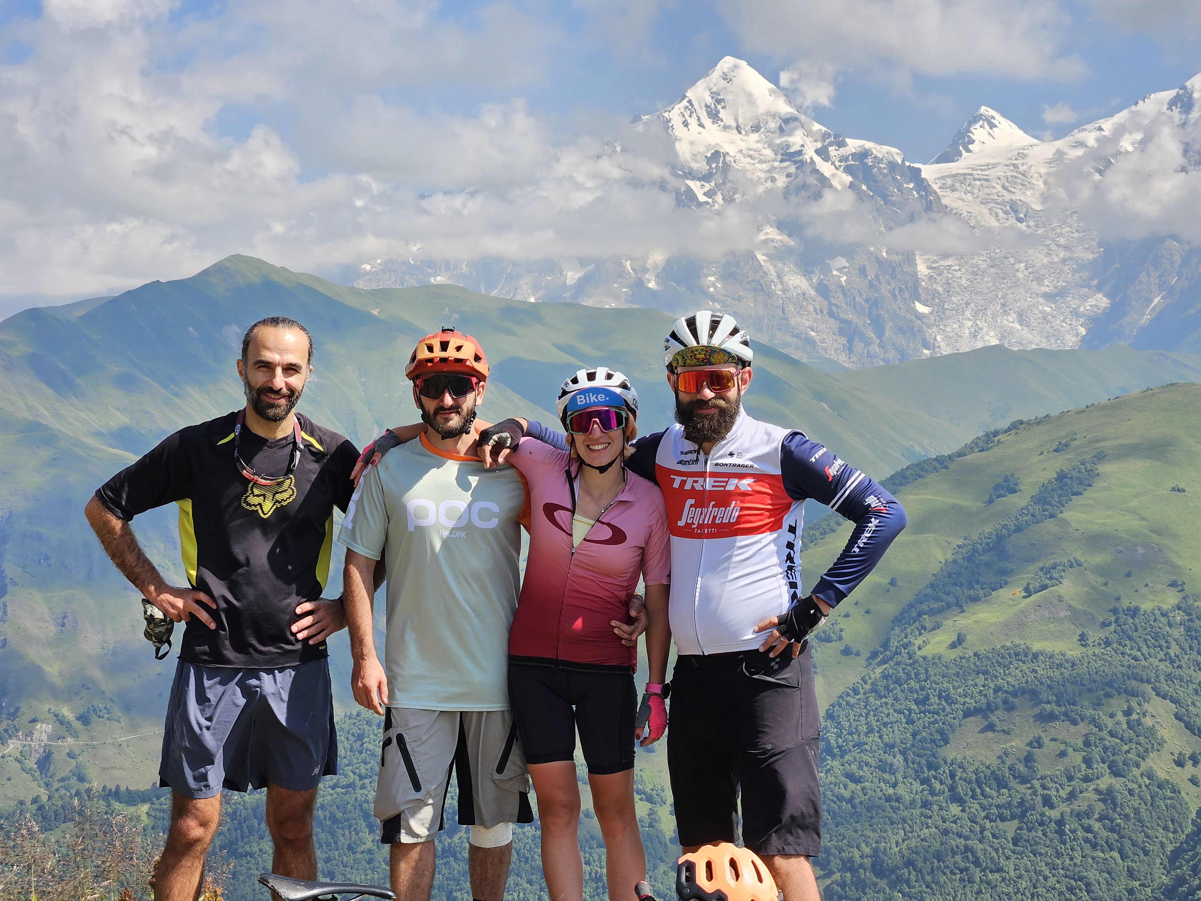 კორპორატიული ველოტურები საქართველოში